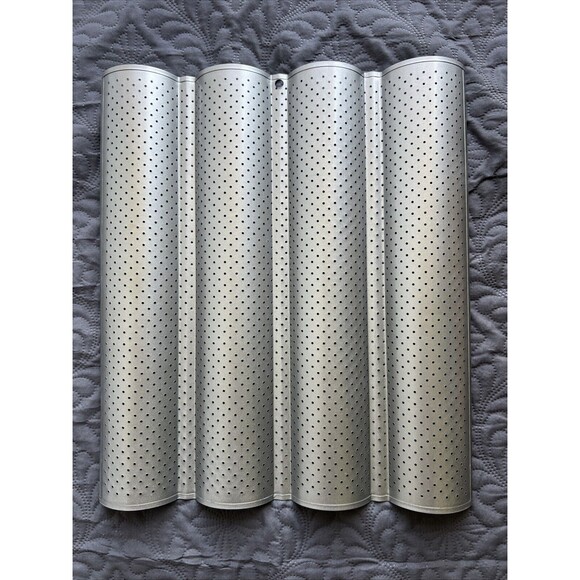 Anaeat Nonstick Perforated French Bread Baking Pan, 15"X 13" , Silver NEW - Picture 9 of 9